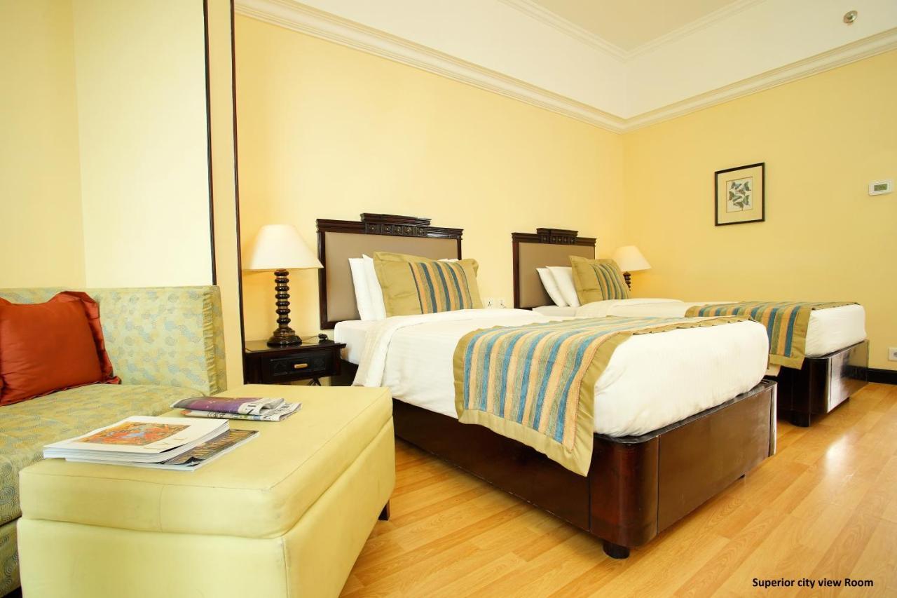 Vivanta Ernakulam, Marine Drive Kochi Extérieur photo